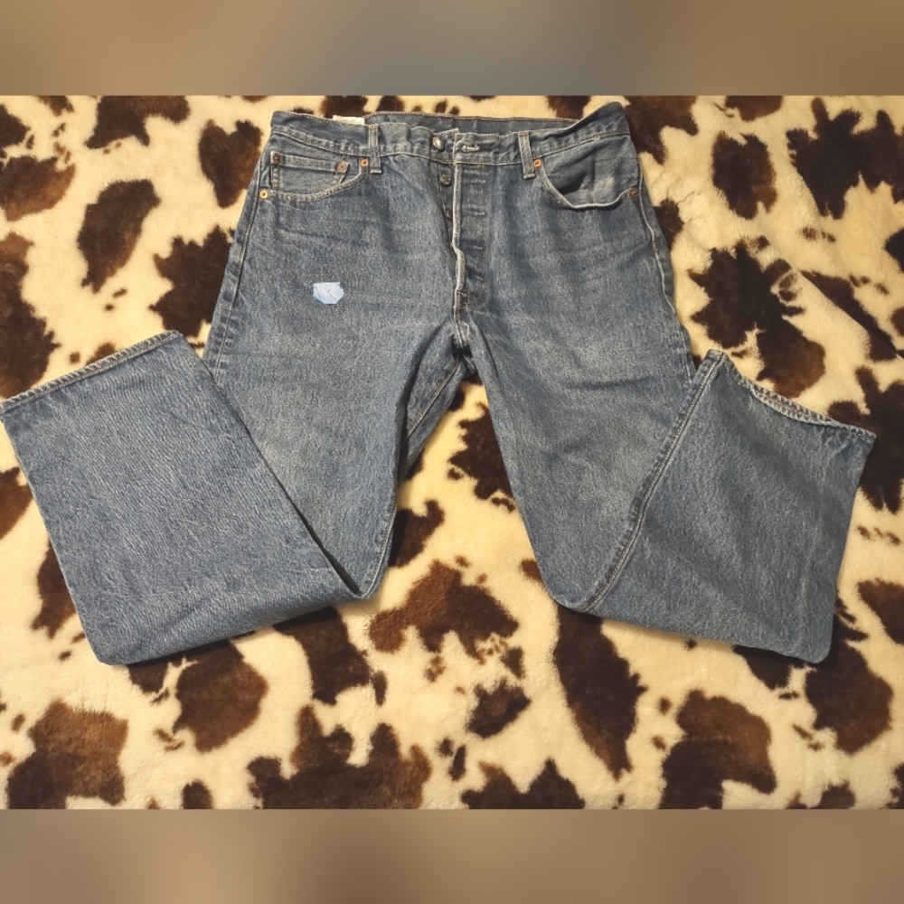 LEVI'S 501 BLUE JEANS. 36W×32L.